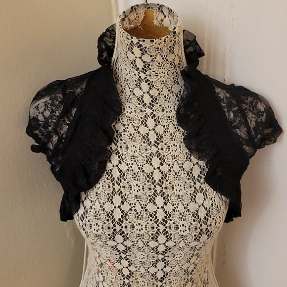 Zenana Outfitters Lace Snag/bolero Size S - Picture 12 of 16
